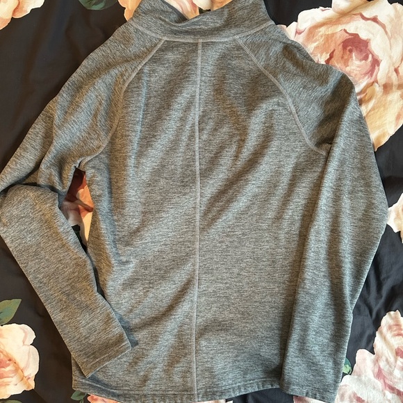 W North Face Side Quarter Zip - Picture 5 of 6